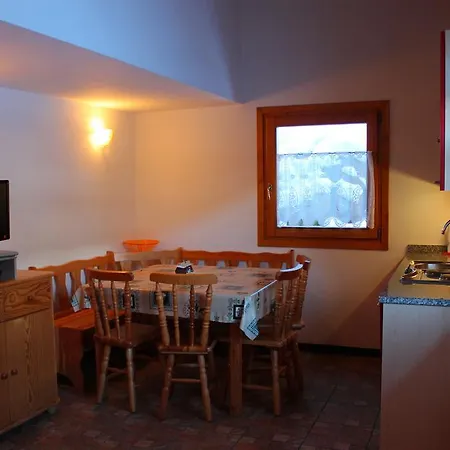 Chalet Presanella Temu Room photo