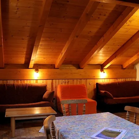 Chalet Presanella Temu Room photo